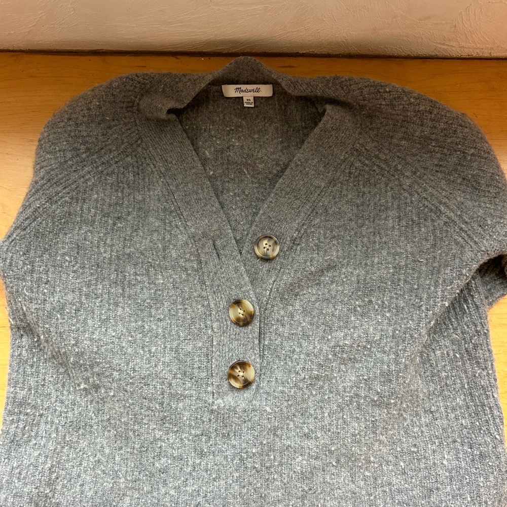 Madewell Heather Gray Knit Sweater with Tortoise Buttons - Picture 2 of 2